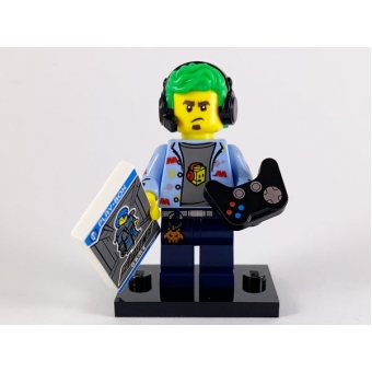 Video Game Champ, Series 19 (Complete Set with Stand and Accessories)
