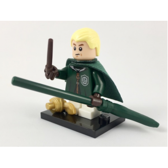 Draco Malfoy in Quidditch Robes, Harry Potter & Fantastic Beasts (Complete Set with Stand and Accessories)
