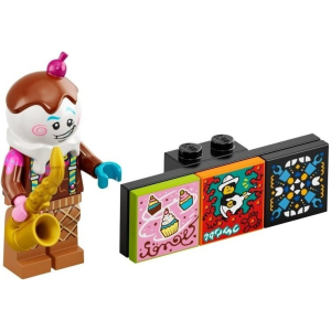 Ice Cream Saxophonist