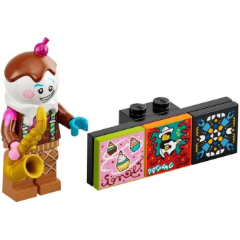  Ice Cream Saxophonist