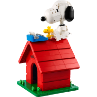 Peanuts: Snoopy's Doghouse